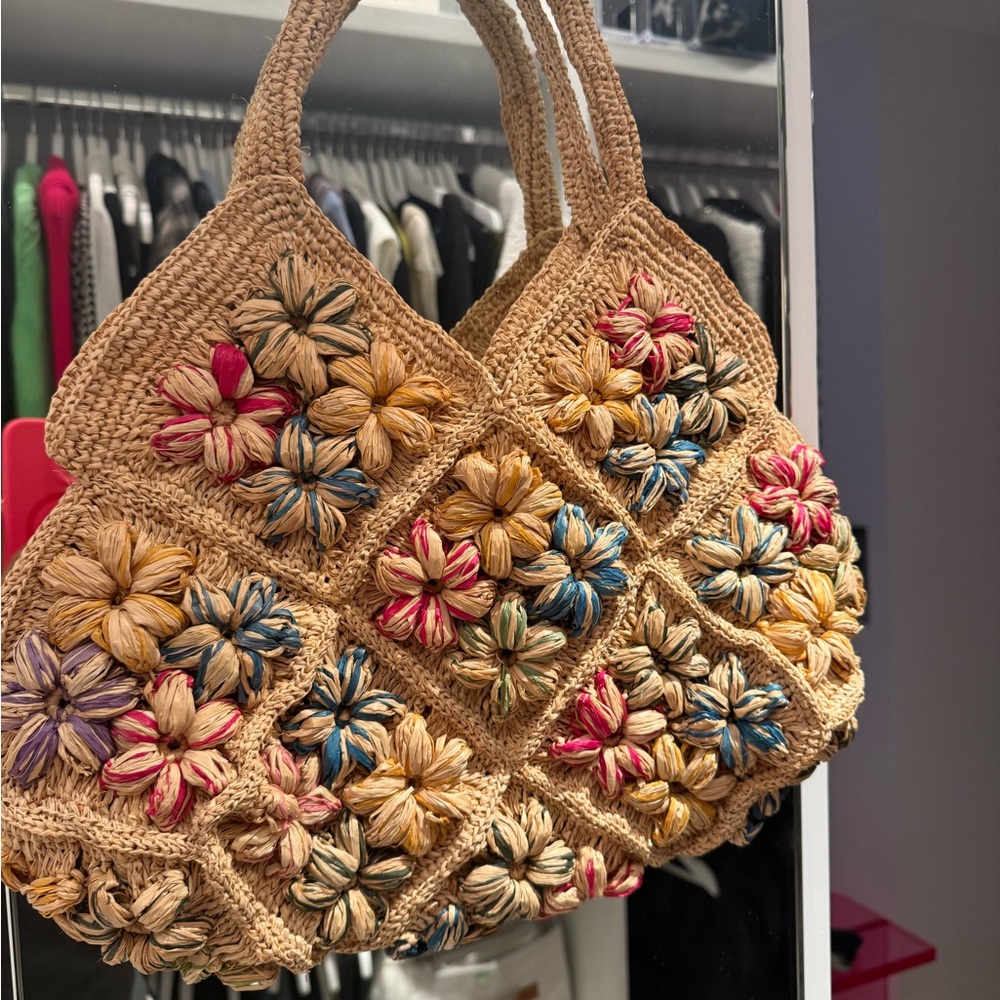 Handmade Crochet Straw Flower Bag – New Condition